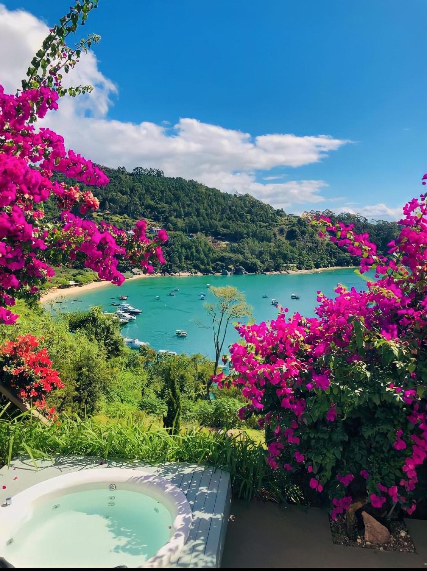 Mar De Bougainville Governador Celso Ramos Buitenkant foto